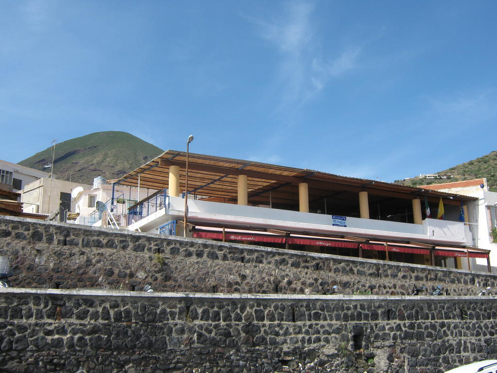 Albergo Seaside Leni Exterior foto